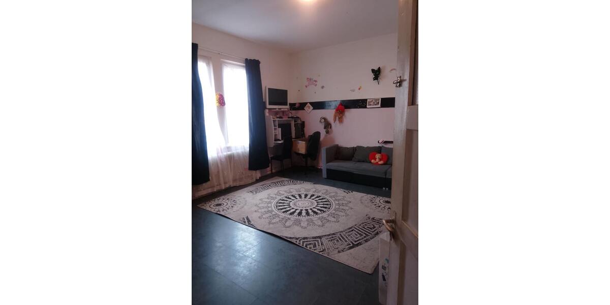 Etagenwohnung Villingen-Schwenningen Schwenningen - 4 Zimmer, 107 m&sup2;, 950&euro; | Angebot:25422857