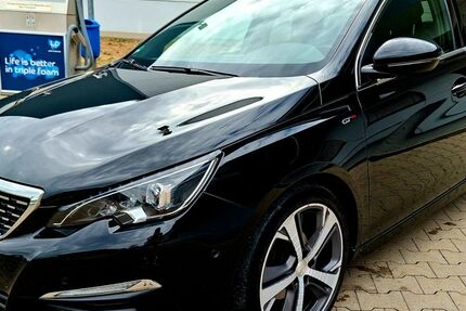 Peugeot 308 31.600 km 14.950 &euro; Rottweil 78628