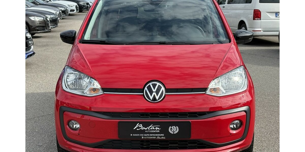 VW up! 1.0 TSI Black Style SITZHEIZUNG/KLIMAANLAGE 19.990 km 13.900 &euro; Villingen-Schwenningen 78054