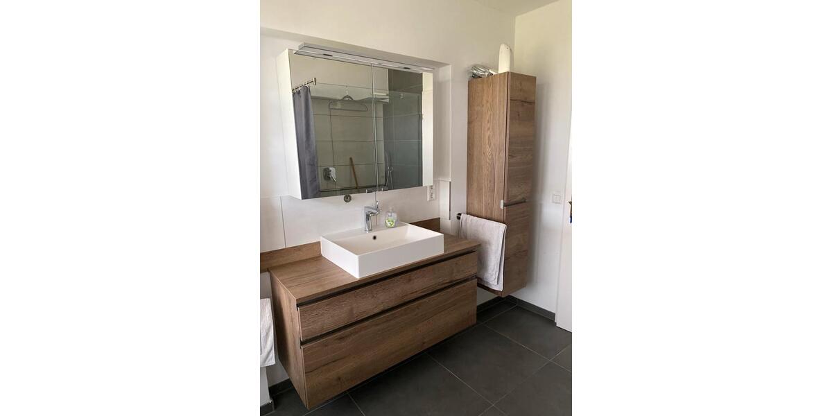 Erdgeschoßwohnung Tuttlingen - 1 Zimmer, 100 m&sup2;, 600&euro; | Angebot:25168039