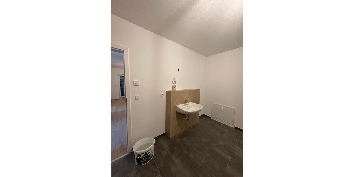 Terrassenwohnung Villingen-Schwenningen Schwenningen - 3.5 Zimmer, 83 m&sup2;, 1.500&euro; | Angebot:25512951