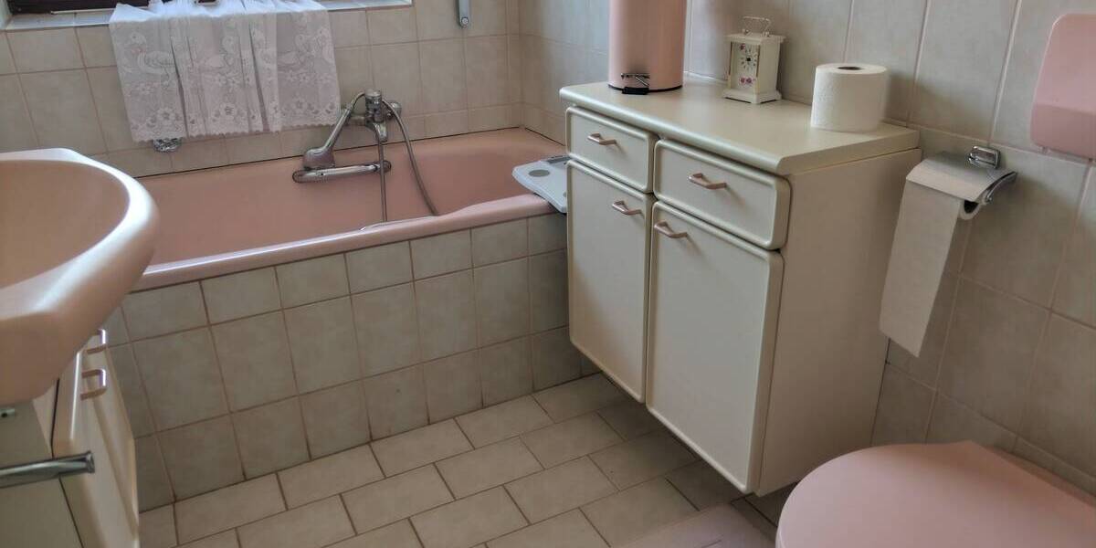 Doppelhaushälfte Gosheim - 7 Zimmer, 141 m&sup2;, 229.000&euro; | Angebot:25670855