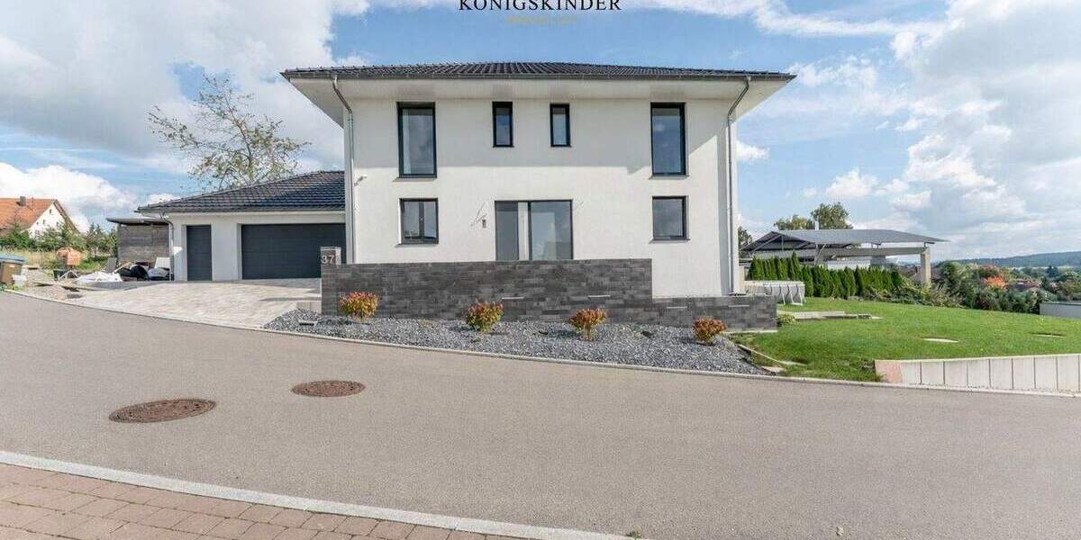 Einfamilienhaus Dunningen / Stampfe Dunningen - 8 Zimmer, 193 m&sup2;, 790.000&euro; | Angebot:25731506