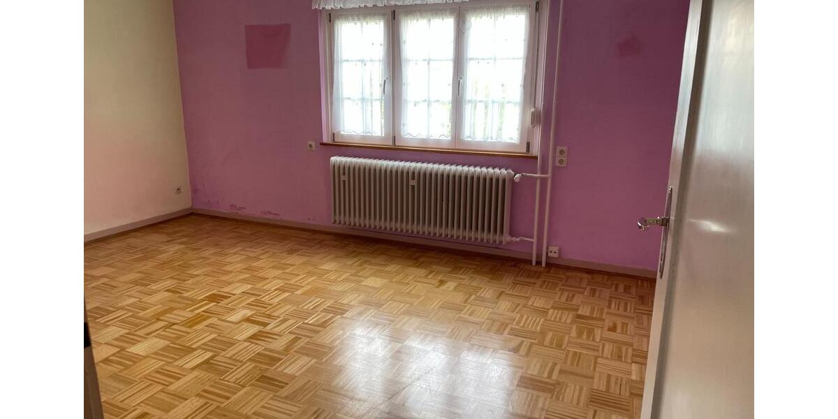 Doppelhaushälfte Villingen-Schwenningen Schwenningen - 9.5 Zimmer, 202 m&sup2;, 480.000&euro; | Angebot:25882358
