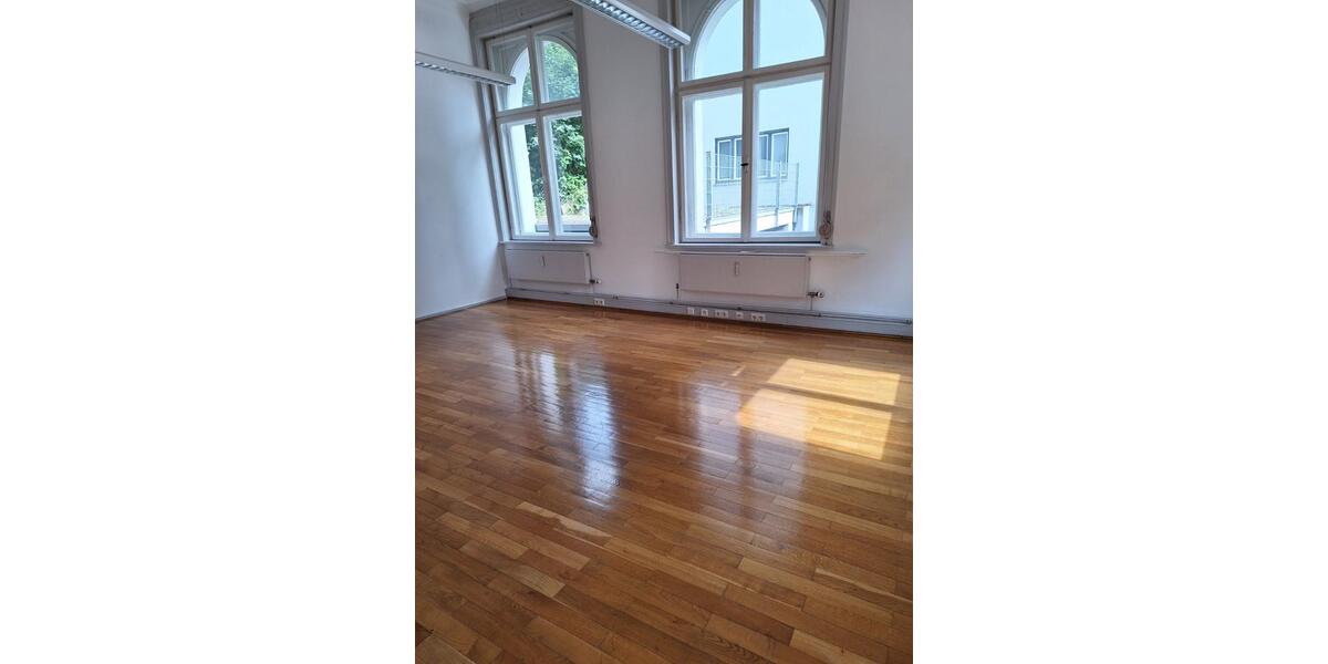 Etagenwohnung Schramberg - 5 Zimmer, 190 m&sup2;, 1.199&euro; | Angebot:25169012