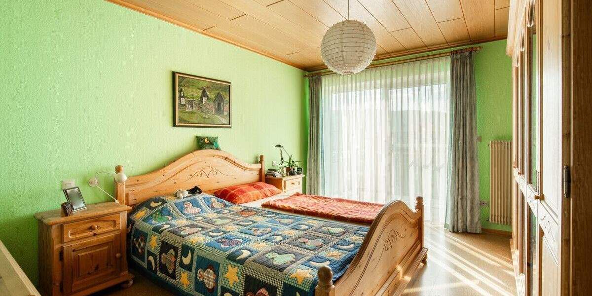 Reihenendhaus Titisee-Neustadt Neustadt - 7 Zimmer, 170 m&sup2;, 549.000&euro; | Angebot:25671481