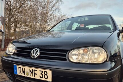 VW Golf 237.300 km 800 &euro; Rottweil 78628