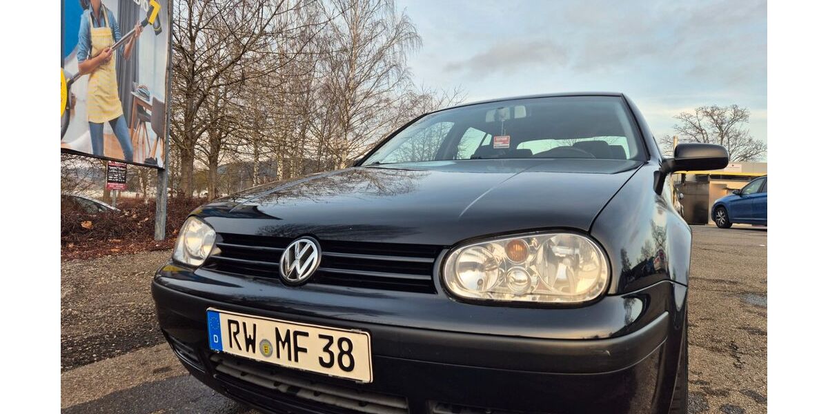 VW Golf 237.300 km 800 &euro; Rottweil 78628