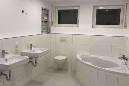 Wohnung Donaueschingen - 7 Zimmer, 312 m&sup2;, 2.190&euro; | Angebot:24439420