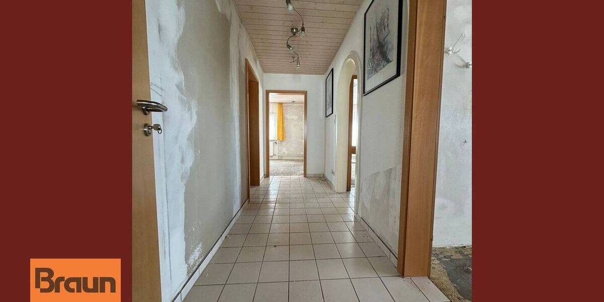 Mehrfamilienhaus, Wohnhaus Villingen-Schwenningen Schwenningen - 8 Zimmer, 202 m&sup2;, 369.000&euro; | Angebot:26243099