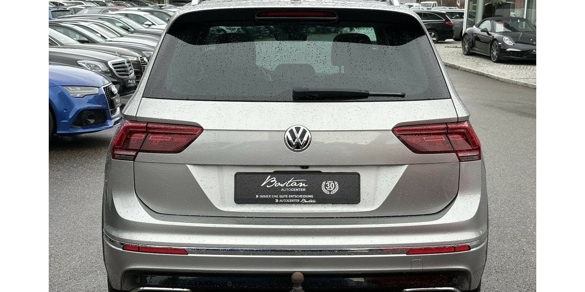 VW Tiguan 2.0 TDI 4Motion R-Line 360°/PANO/MEMORY 103.124 km 29.900 &euro; Villingen-Schwenningen 78054