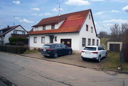 Haus Durchhausen - 7 Zimmer, 140 m&sup2;, 320.000&euro; | Angebot:26017908