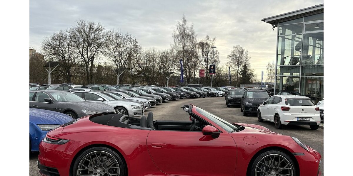 Porsche 992 911 CARRERA4/BOSE/LEDER/CHRONO/KAMERA/MEMORY 21.266 km 117.900 &euro; Villingen-Schwenningen 78054