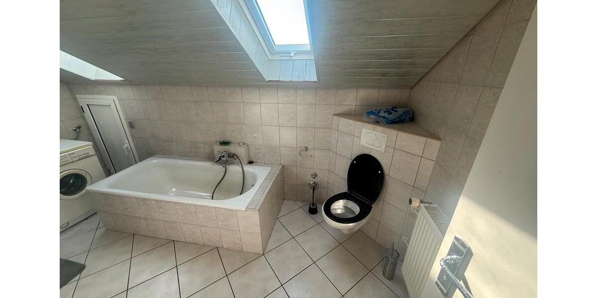 Dachgeschoßwohnung Villingen-Schwenningen Schwenningen - 2 Zimmer, 45 m&sup2;, 700&euro; | Angebot:25922260