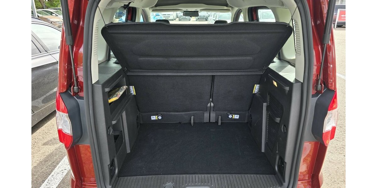 Ford Tourneo Courier 1.5 TDCI/NAVI/KAMERA/1.HAND 90.365 km 11.900 &euro; Villingen-Schwenningen 78054
