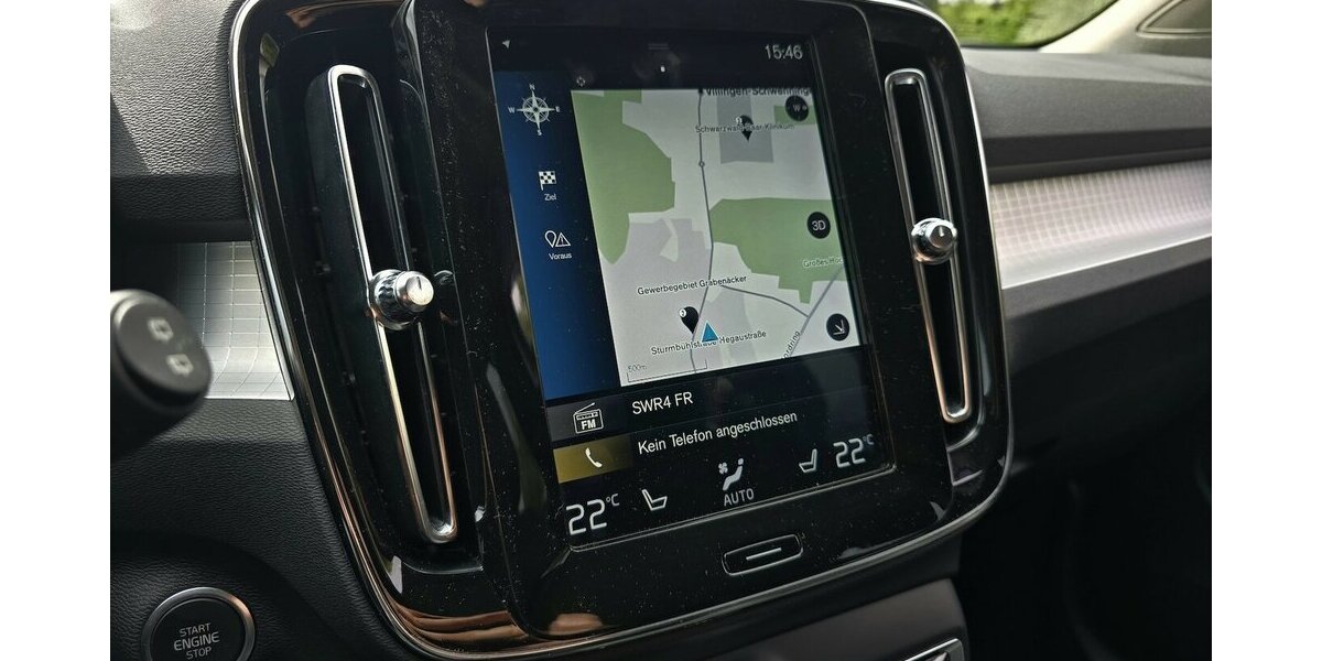 Volvo XC40 T4 MOMENTUM AWD/KLIMA/LEDER/ PRO-PAKET/LED 52.808 km 26.900 &euro; Villingen-Schwenningen 78054