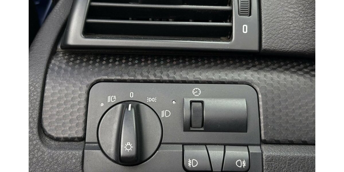 BMW 320Ci M-PAKET/MEMORY/SITZHEITUNG/XENON/19-ZOLL 99.900 km 17.900 &euro; Villingen-Schwenningen 78054