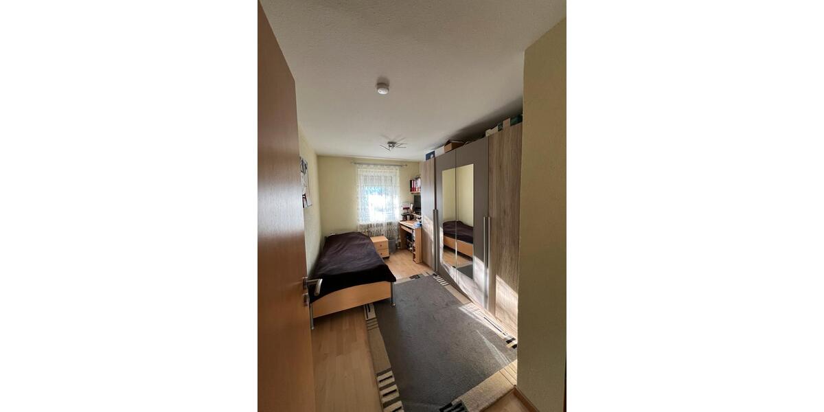 Etagenwohnung Villingen-Schwenningen Schwenningen - 4 Zimmer, 90 m&sup2;, 239.000&euro; | Angebot:25968105