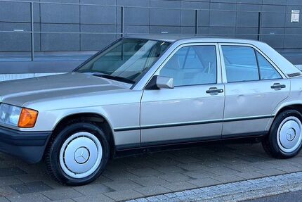 Mercedes-Benz 190 49.435 km 7.500 &euro; Tuttlingen 78532