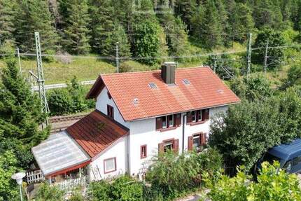 Haus Immendingen Hattingen - 7 Zimmer, 181 m&sup2;, 259.000&euro; | Angebot:25726332