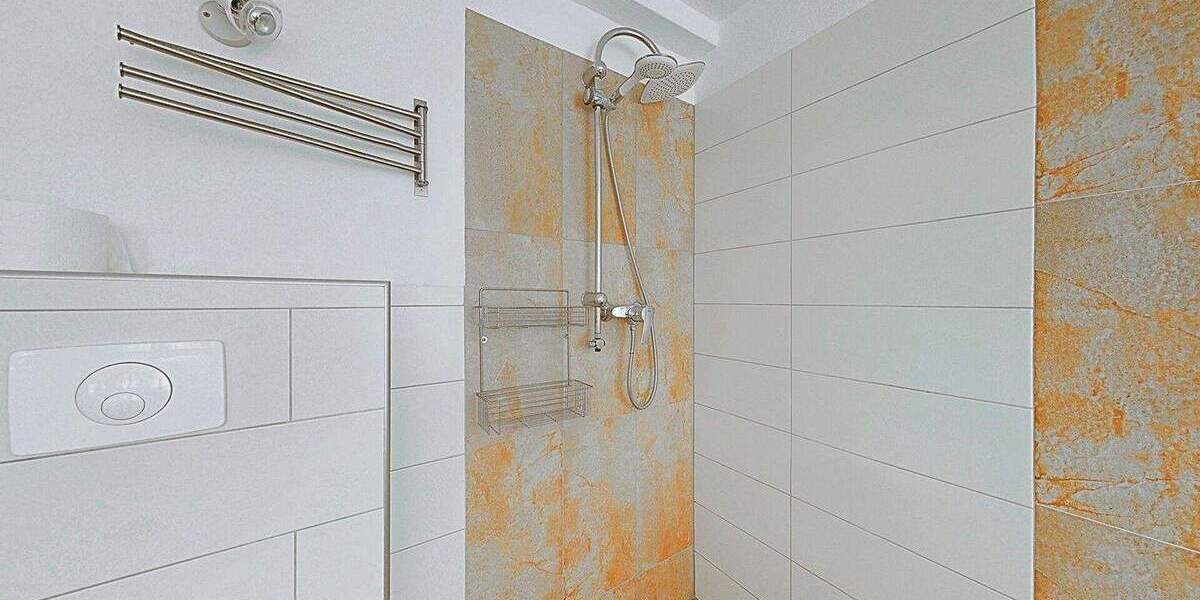 Einfamilienhaus Vöhrenbach Stadtgebiet - 1 Zimmer, 204 m&sup2;, 195.000&euro; | Angebot:25747049