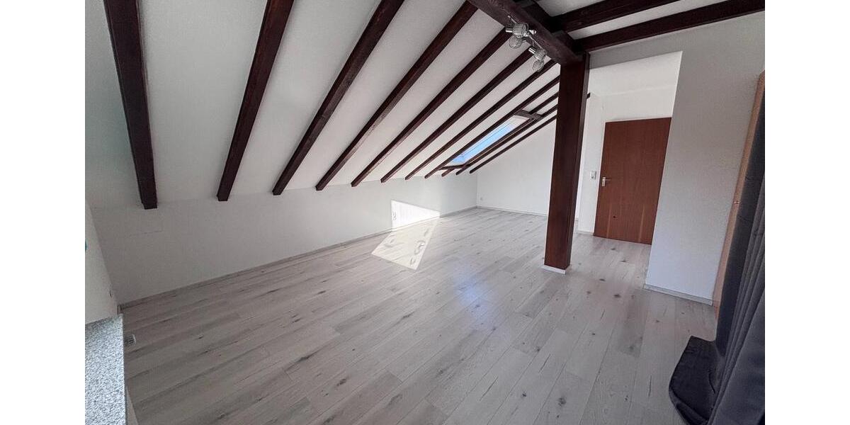 Etagenwohnung Oberndorf am Neckar - 3 Zimmer, 85 m&sup2;, 790&euro; | Angebot:25292621