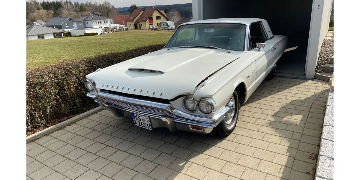 Ford Thunderbird 85.000 km 28.990 &euro; Niedereschach 78078