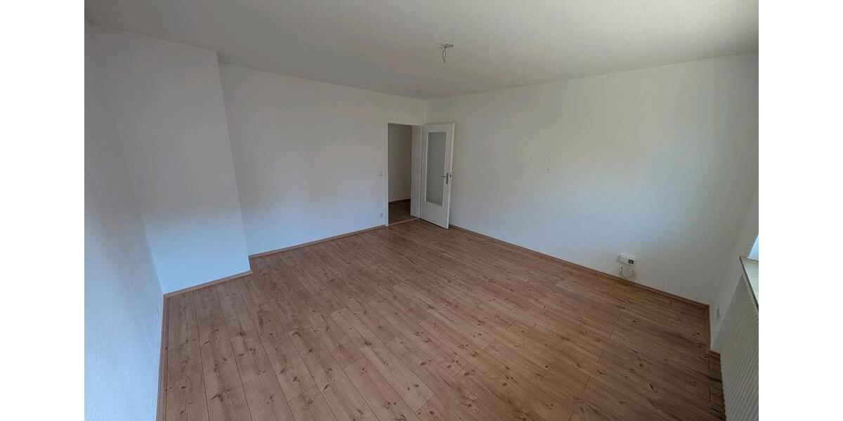 Etagenwohnung Bad Dürrheim - 3 Zimmer, 100 m&sup2;, 1.000&euro; | Angebot:25943001