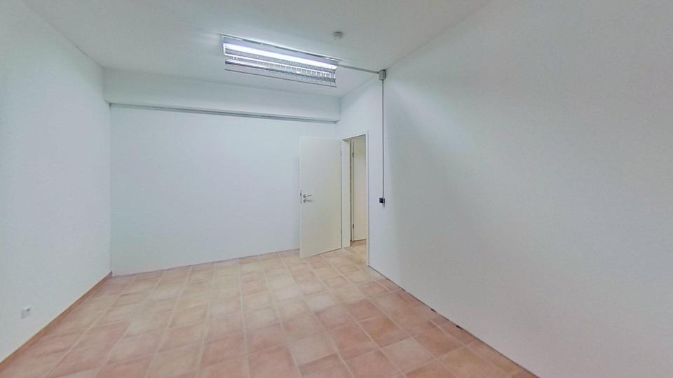 Erdgeschoßwohnung Donaueschingen - 7 Zimmer, 312 m&sup2;, 2.190&euro; | Angebot:25807502