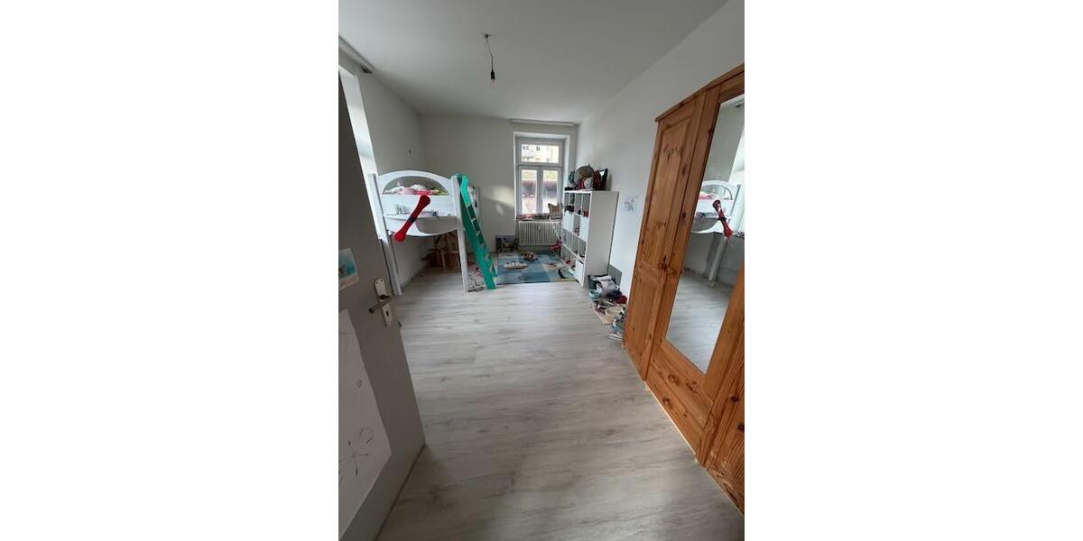 Etagenwohnung Titisee-Neustadt Neustadt - 5 Zimmer, 135 m&sup2;, 1.200&euro; | Angebot:26532904