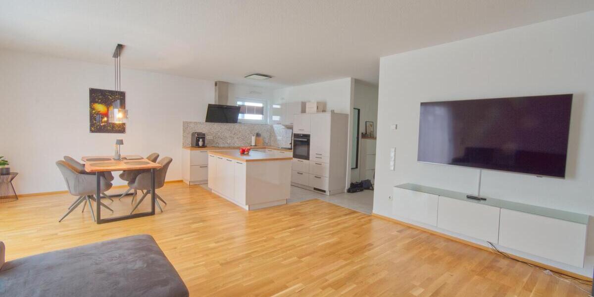 Exklusive 2,5 Zimmer-Neubauwohnung mit viel Platz, sonniger Terrasse, Einbauküche und TG-Stellplatz - Erdgeschoßwohnung Villingen-Schwenningen Schwenningen | Angebot:25181350