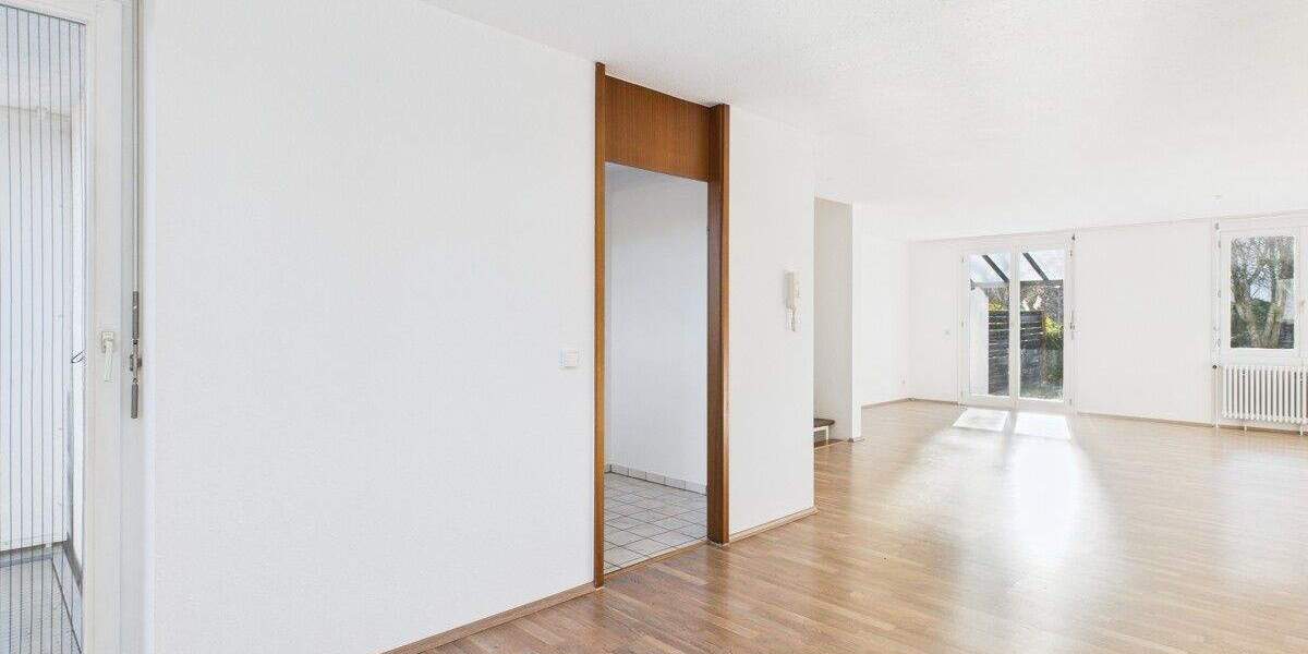 Reihenmittelhaus Rottweil - 5 Zimmer, 129 m&sup2;, 375.000&euro; | Angebot:25742611