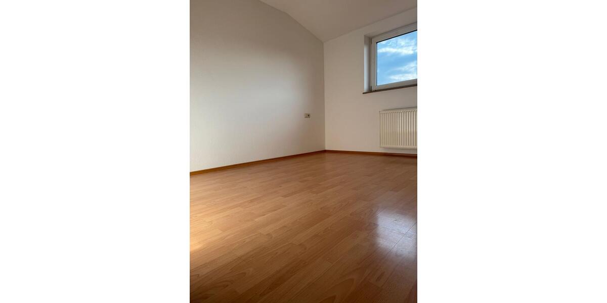 Dachgeschoßwohnung Trossingen - 2 Zimmer, 50 m&sup2;, 168.000&euro; | Angebot:25791431