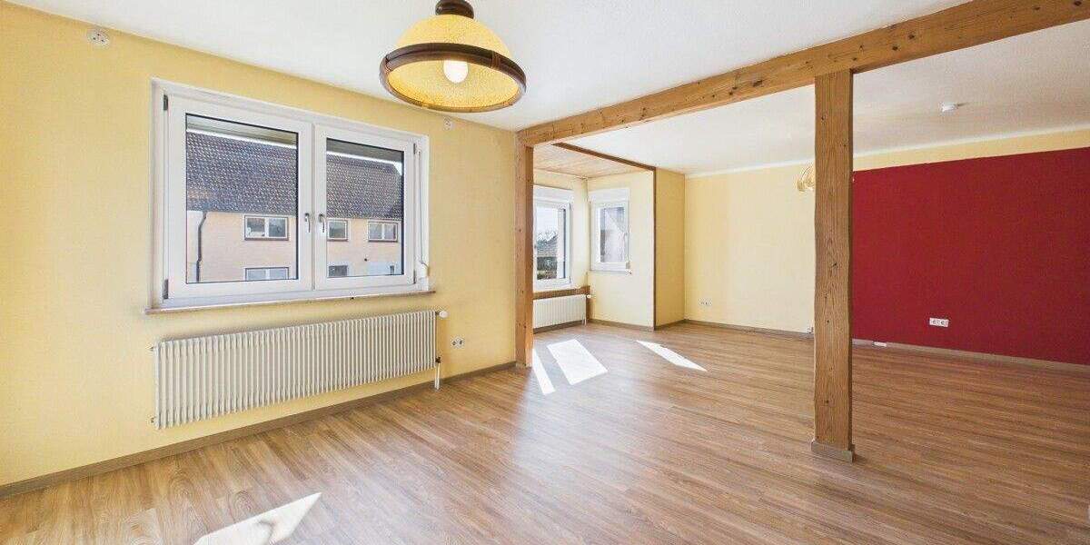 Einfamilienhaus Rottweil / Neukirch Neukirch - 9 Zimmer, 210 m&sup2;, 349.000&euro; | Angebot:25683391