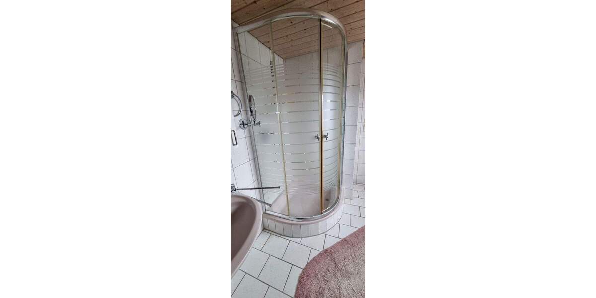 Einfamilienhaus Rottweil-Göllsdorf Göllsdorf - 6 Zimmer, 130 m&sup2;, 300.000&euro; | Angebot:25654264