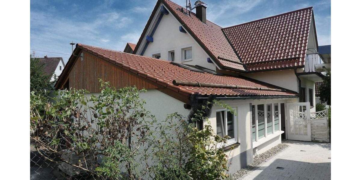 Mehrfamilienhaus, Wohnhaus Tuningen - 2 Zimmer, 81 m&sup2;, 395.000&euro; | Angebot:25798141