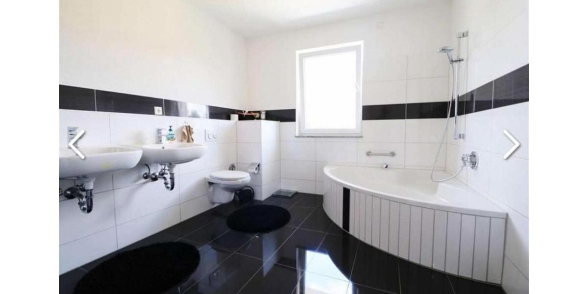Etagenwohnung Villingen-Schwenningen Schwenningen - 4 Zimmer, 140 m&sup2;, 1.300&euro; | Angebot:25614631