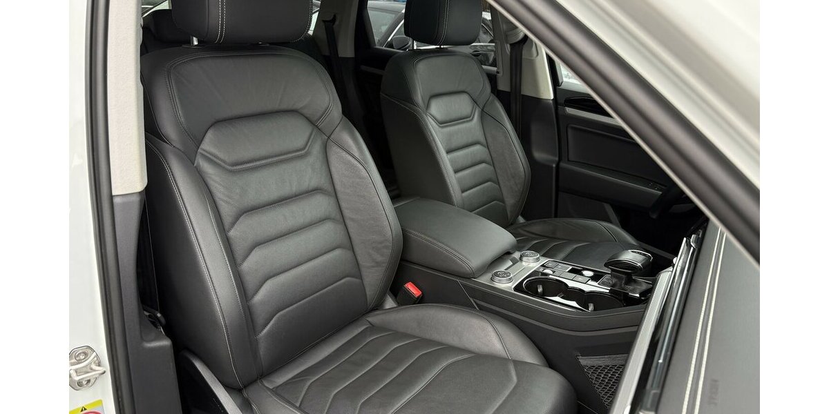 VW Touareg 4Motion KEYLESS/KAMERA/NAVI/PANO/1.HAND 118.663 km 39.900 &euro; Villingen-Schwenningen 78054