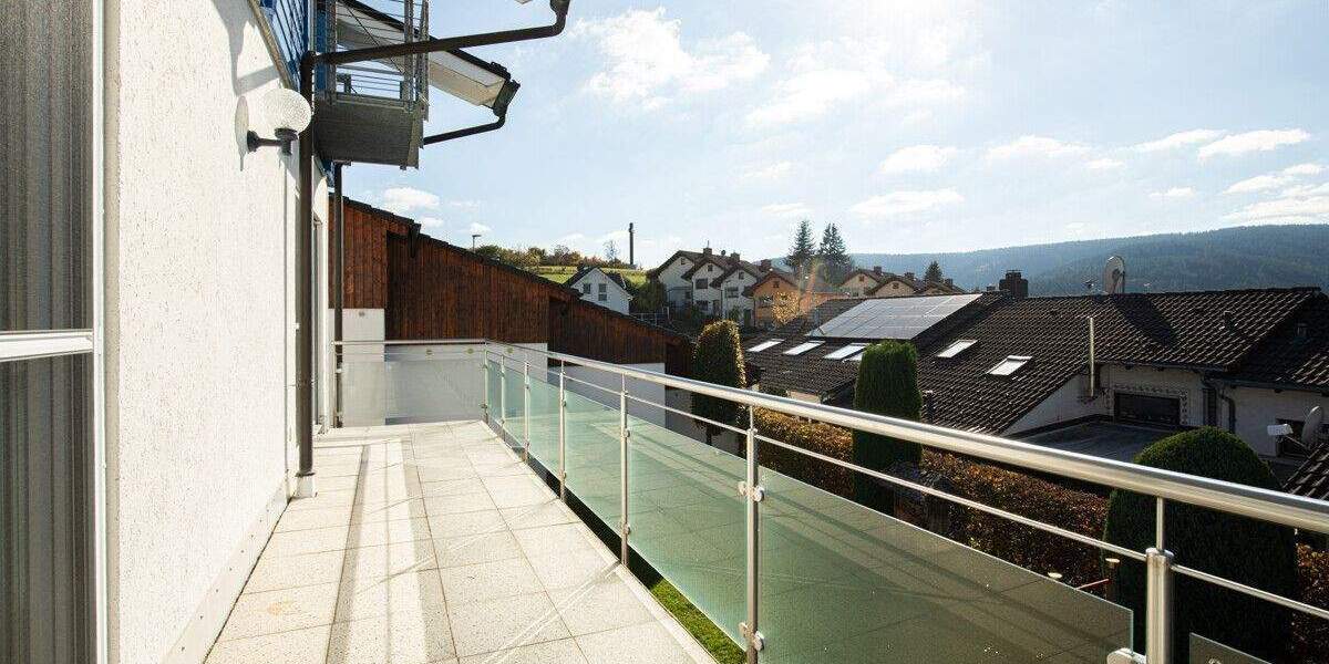 Reihenendhaus Titisee-Neustadt Neustadt - 7 Zimmer, 170 m&sup2;, 549.000&euro; | Angebot:25671481