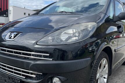 Peugeot 1007 91.344 km 3.999 &euro; Geisingen 78187