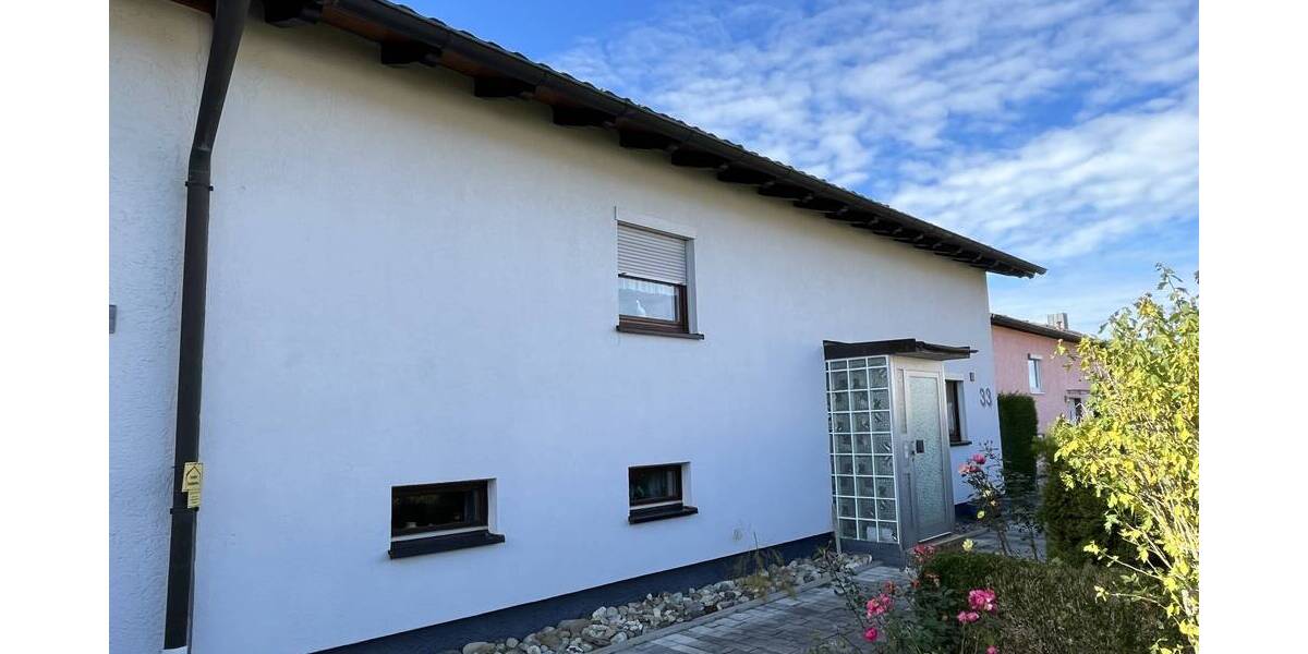 Doppelhaushälfte Gosheim - 7 Zimmer, 141 m&sup2;, 229.000&euro; | Angebot:25670855