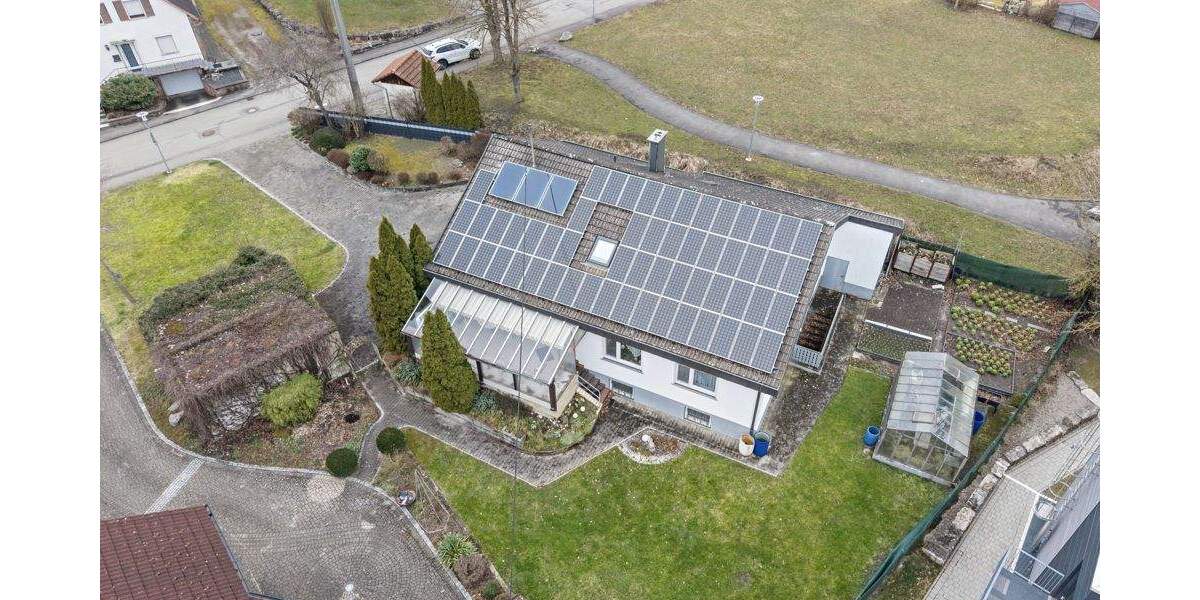 Einfamilienhaus Dietingen - 7 Zimmer, 306 m&sup2;, 497.000&euro; | Angebot:25776556