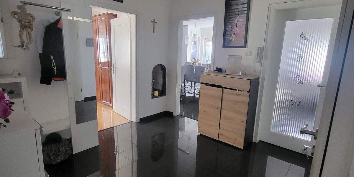 Mehrfamilienhaus, Wohnhaus Trossingen - 1 Zimmer, 270 m&sup2;, 440.000&euro; | Angebot:25662537