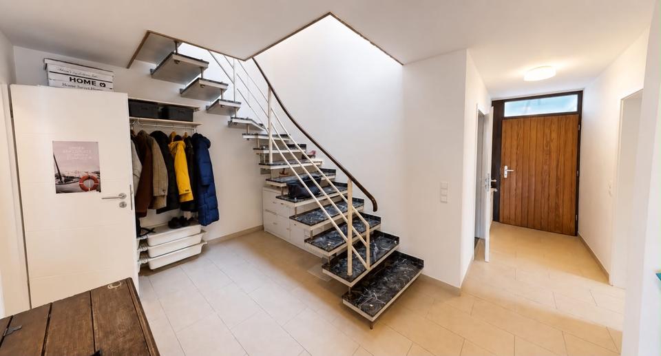 Doppelhaushälfte Tuttlingen - 8.5 Zimmer, 200 m&sup2;, 580.000&euro; | Angebot:26940584