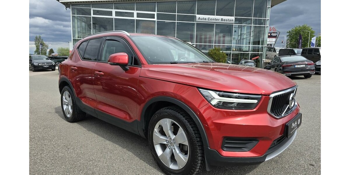Volvo XC40 T4 MOMENTUM AWD/KLIMA/LEDER/ PRO-PAKET/LED 52.808 km 23.900 &euro; Villingen-Schwenningen 78054