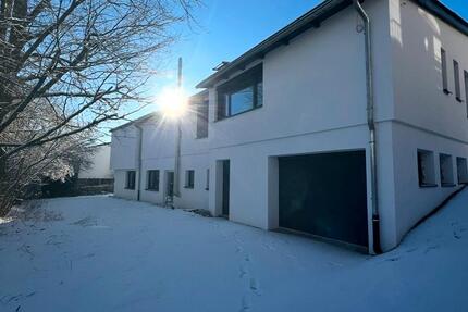 Haus Tuttlingen - 7 Zimmer, 260 m&sup2;, 999.999&euro; | Angebot:26777188