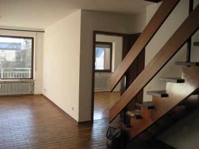 Sonnige 4-Zimmer-Wohnung mit Dachstudio & Südbalkon - zentrumsnah - Maisonettenwohnung Villingen-Schwenningen Schwenningen | Angebot:25942385