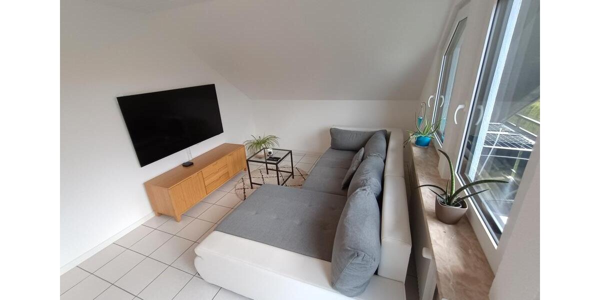 Dachgeschoßwohnung Trossingen - 1 Zimmer, 62 m&sup2;, 400&euro; | Angebot:26580139