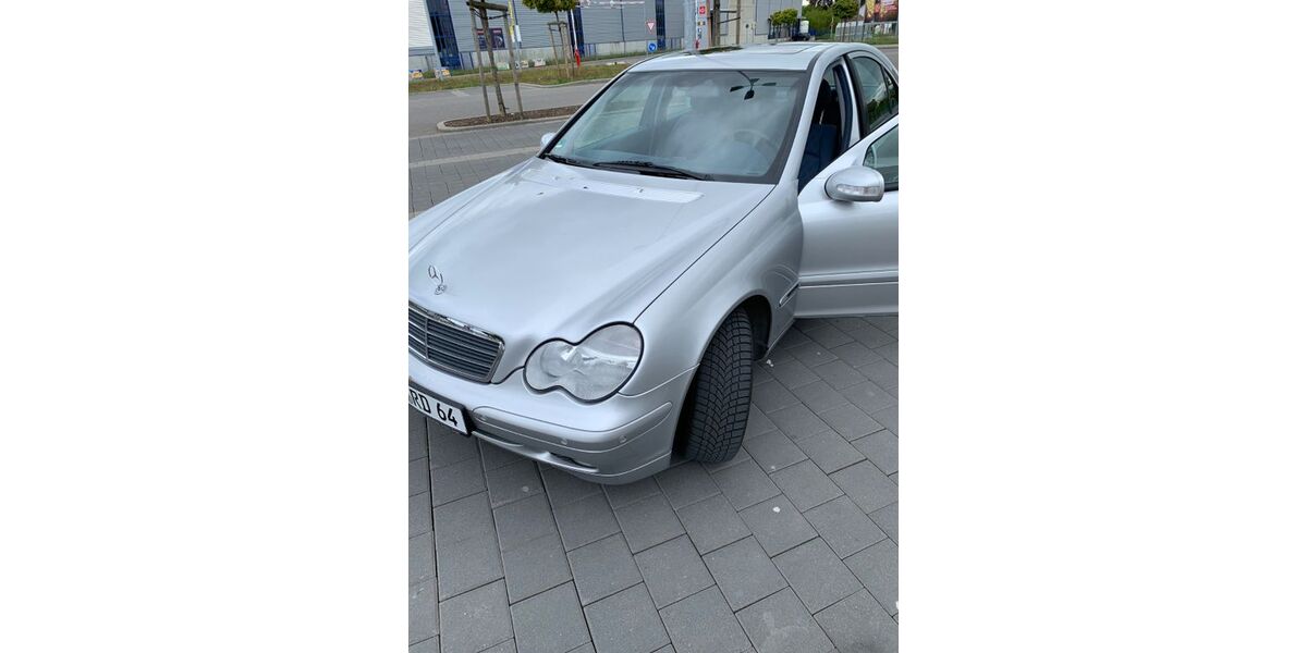 Mercedes-Benz 320 159.000 km 6.500 &euro; Villingen 78050