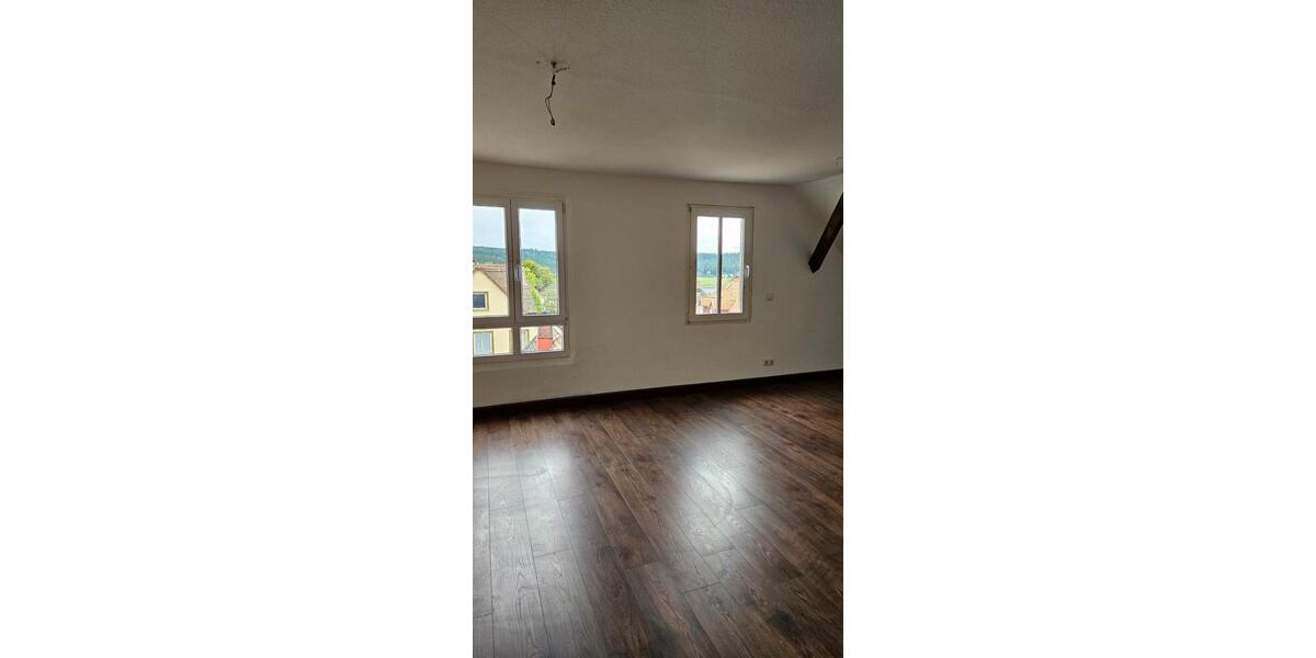 Dachgeschoßwohnung Sankt Georgen im Schwarzwald - 1 Zimmer, 20 m&sup2;, 590&euro; | Angebot:26024487